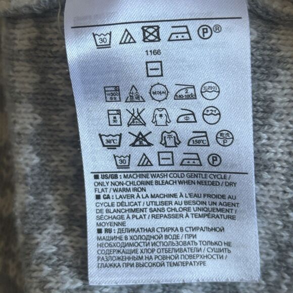 Gap Womens Fair Isle Cardigan Sweater Size Large V Neck Christmas Holiday Hygge - Picture 11 of 12